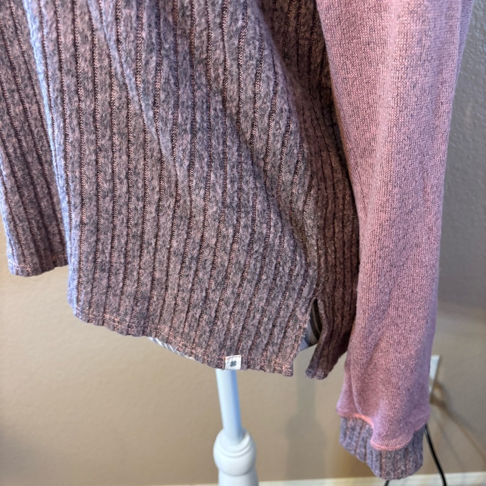 Lucky Brand Top Medium Pink Gray Heathered Knit Long Sleeve Ribbed Cozy Stretch - Picture 9 of 14